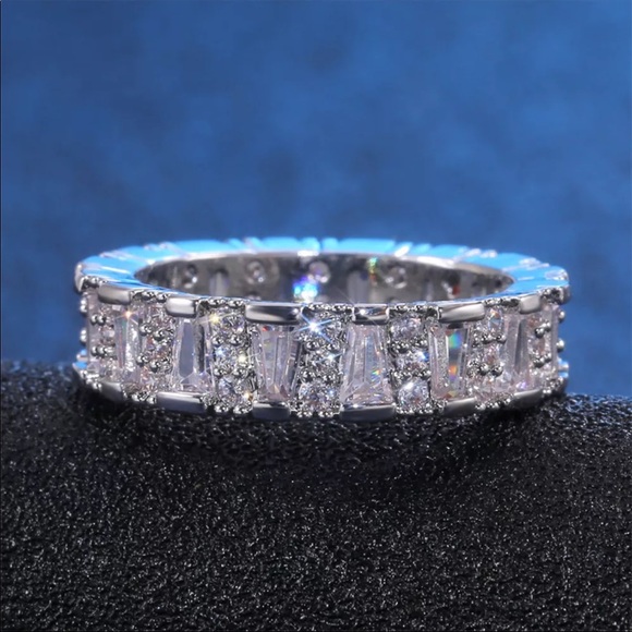 Lovely💕925 Silver Wedding Baguette Diamond Ring - Picture 3 of 6